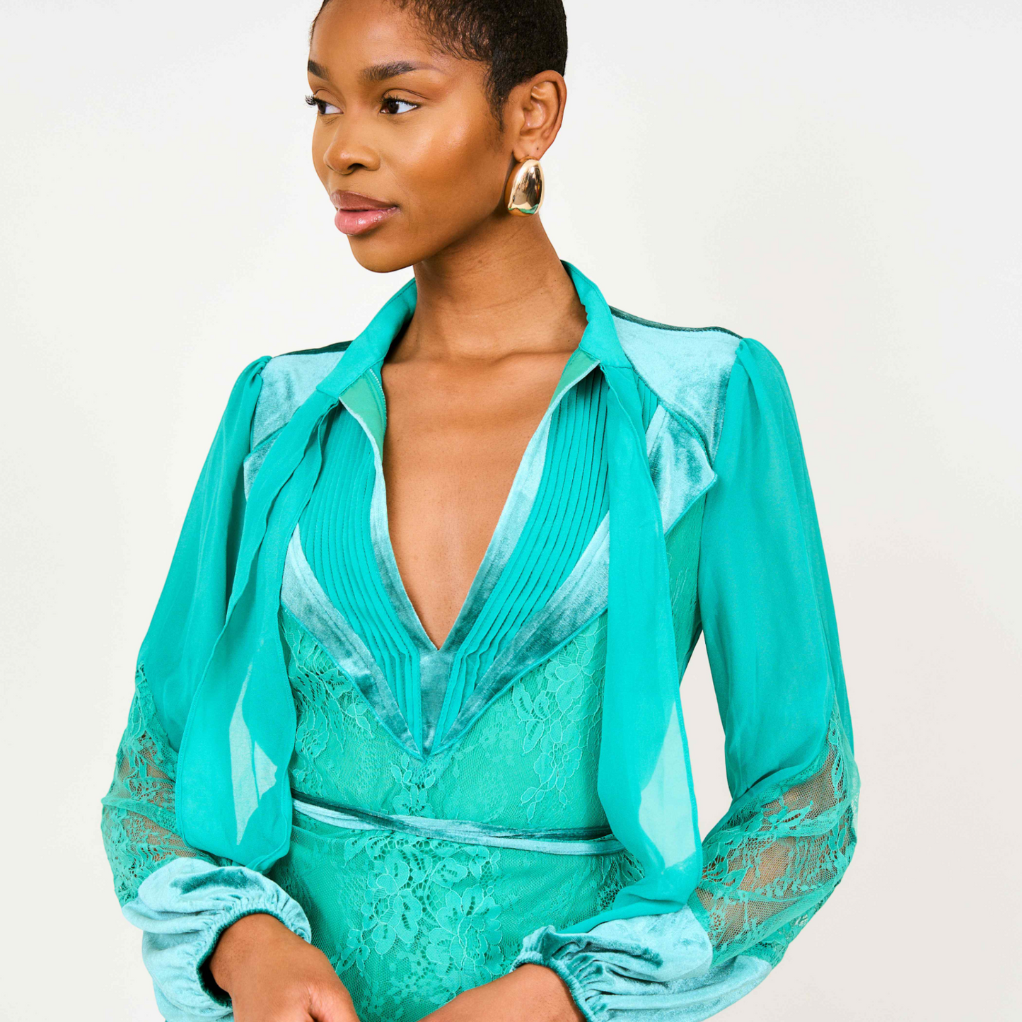 Remi Chiffon Lace with Velvet Details Co-ord Blouse In Green